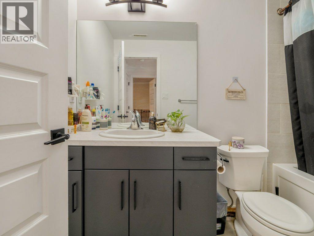 308 UPLANDS BOULEVARD N - 30