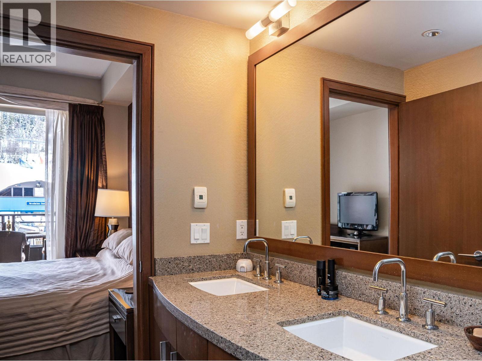 2950 Camozzi Road Unit# 1317, Revelstoke