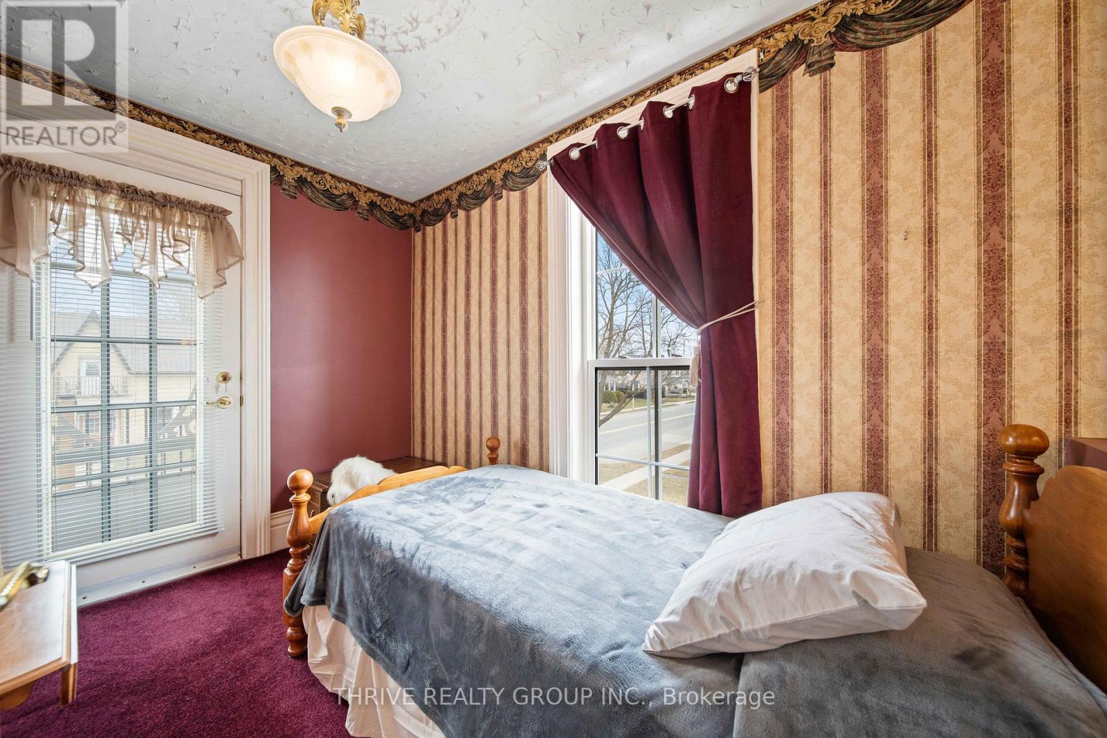 302 TALBOT STREET E Property Photo