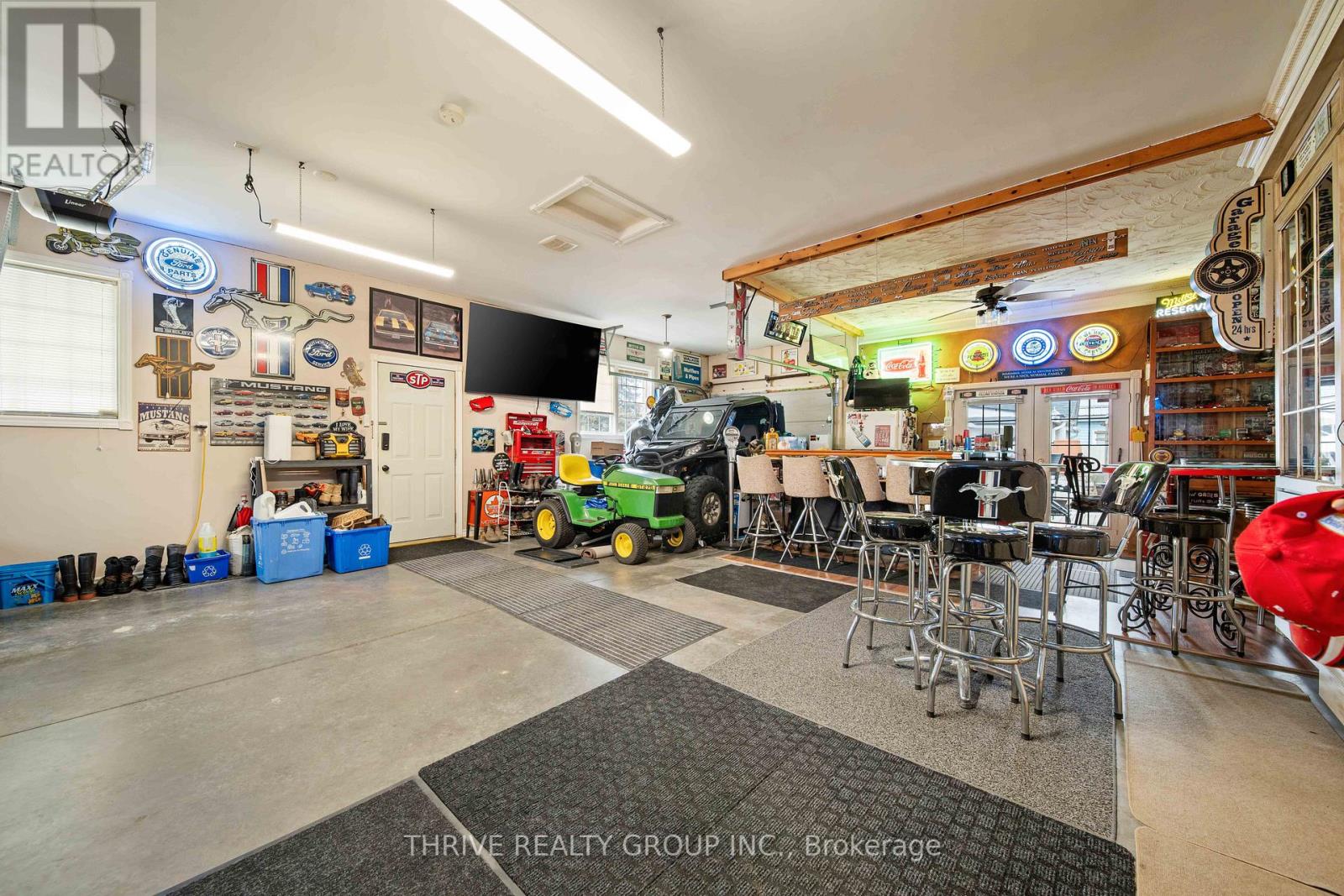 302 TALBOT STREET E Property Photo