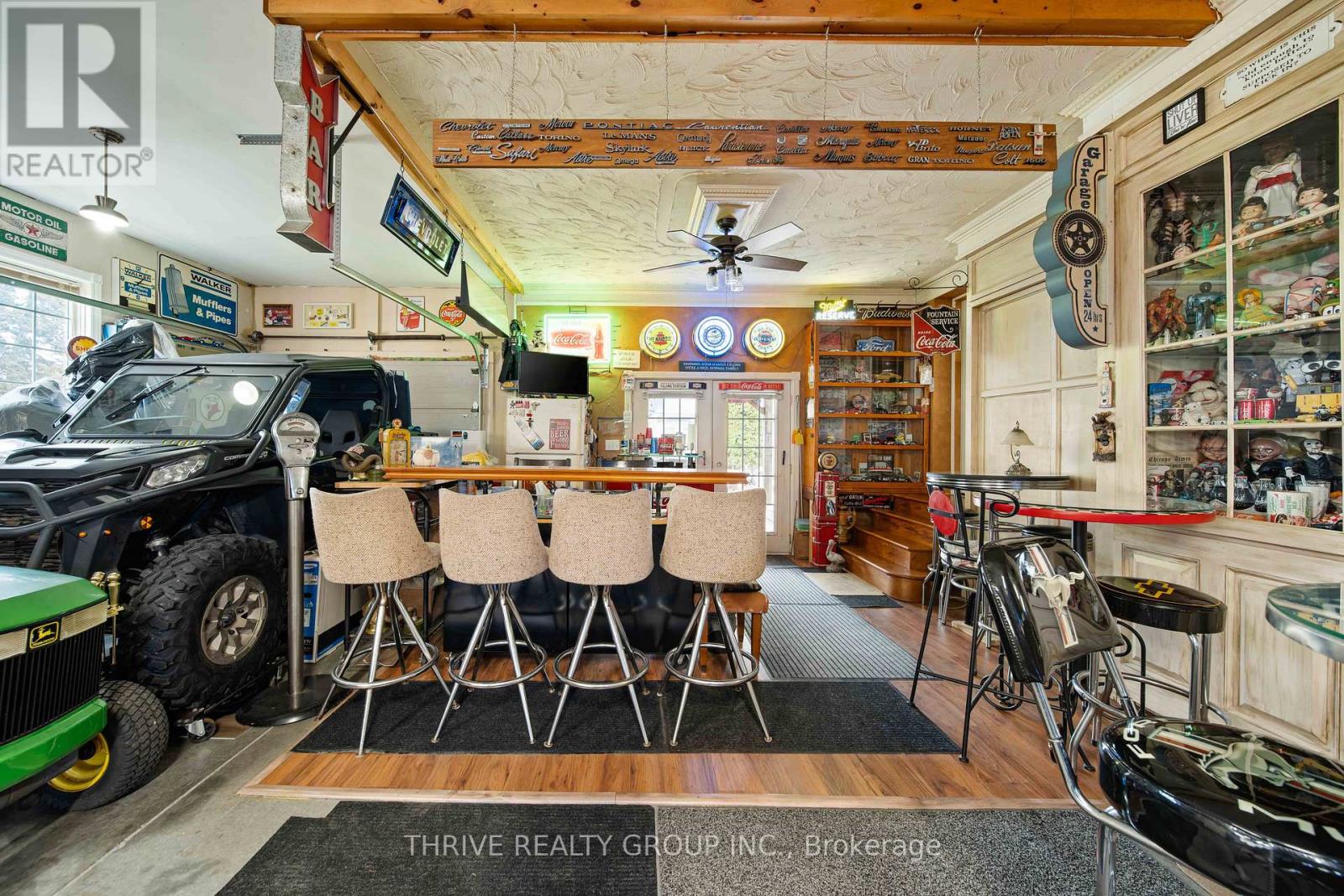 302 TALBOT STREET E Property Photo