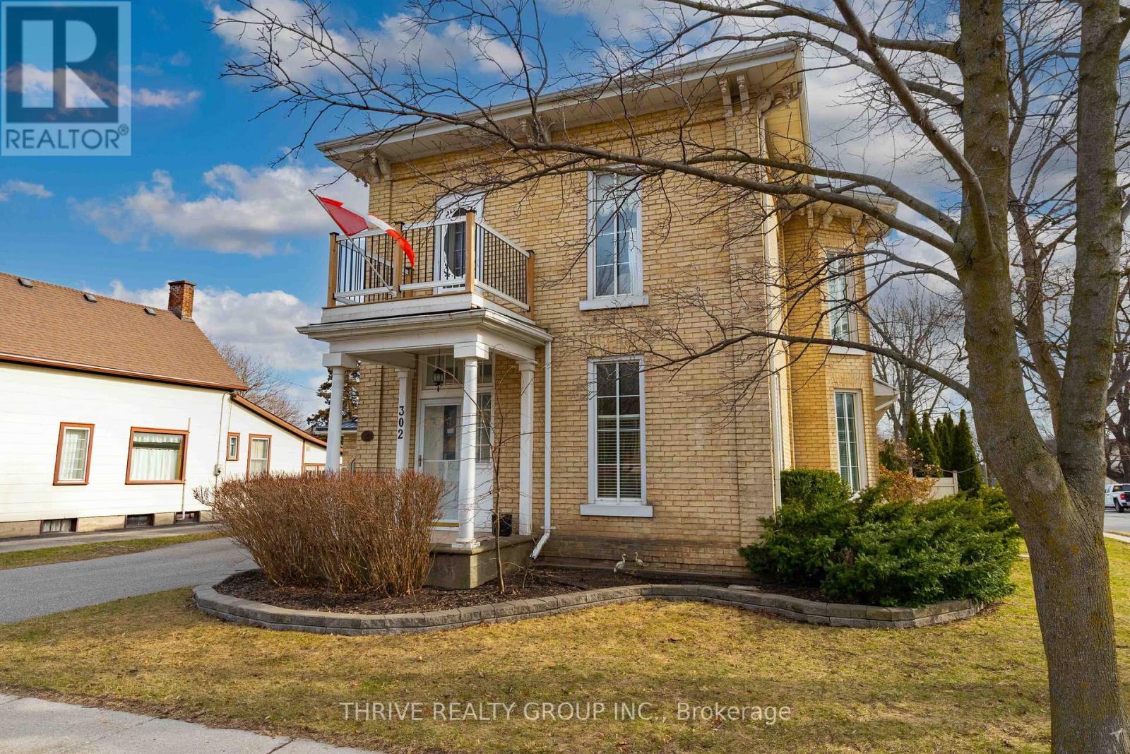 302 TALBOT STREET E Property Photo