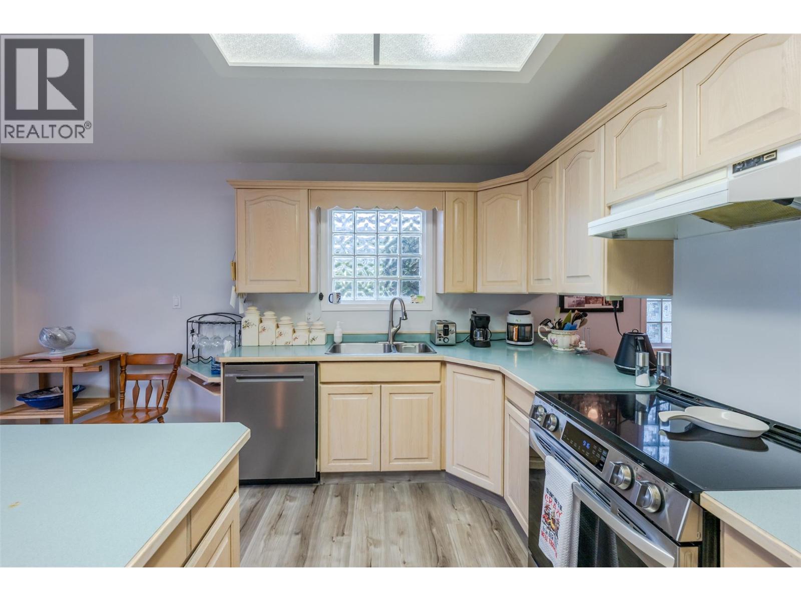 #195 3400 WILSON STREET - 8