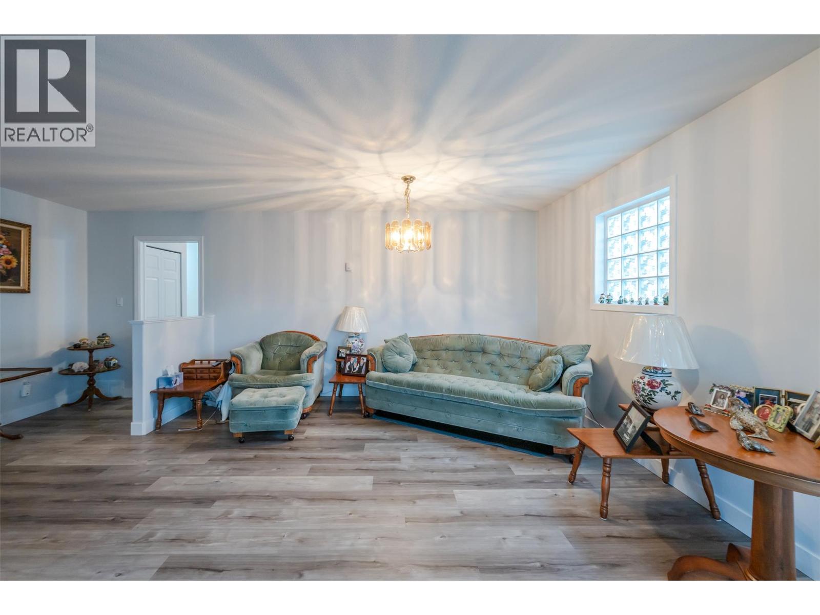 #195 3400 WILSON STREET - 12