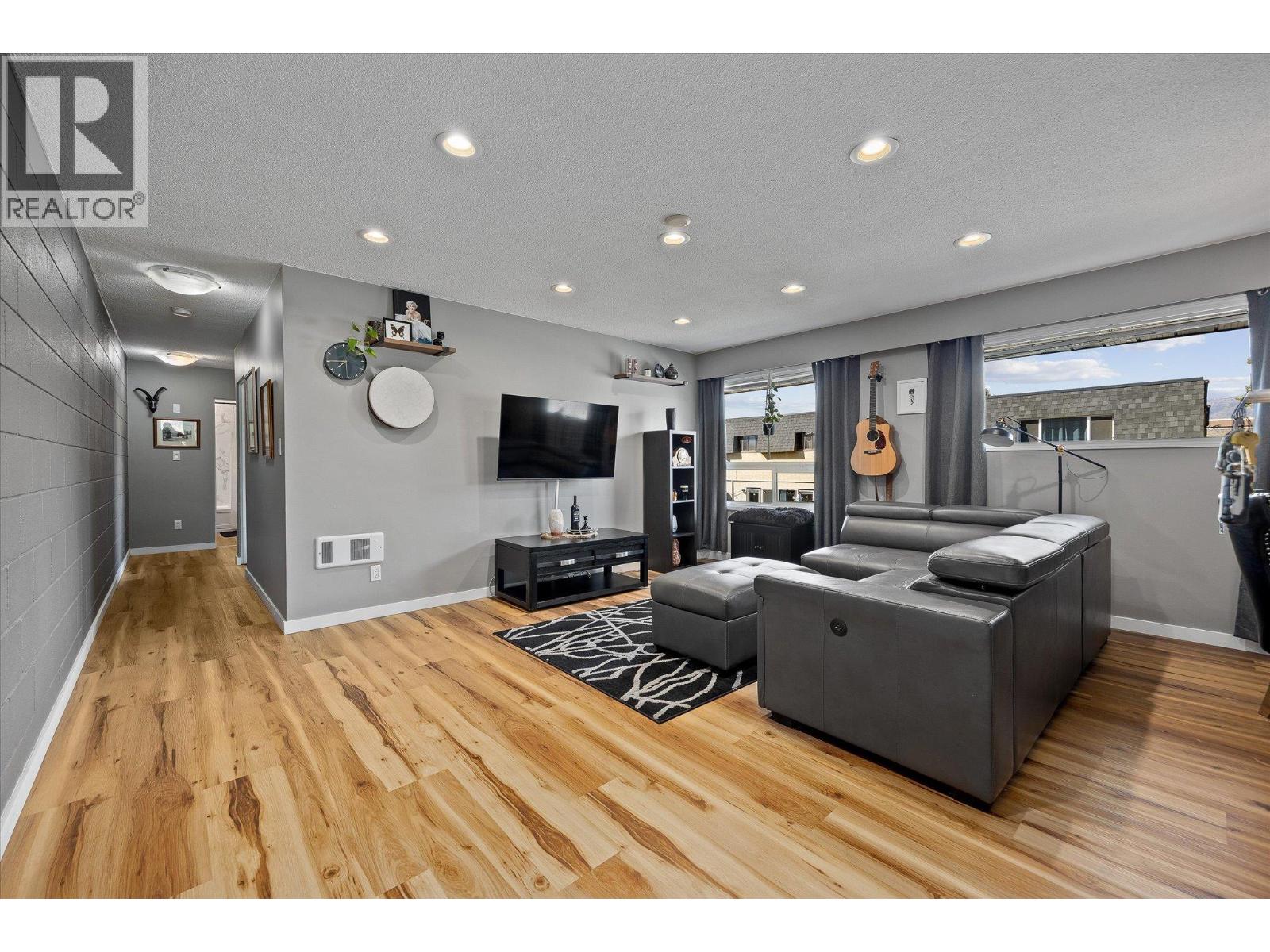 1291 Bernard Avenue Unit# 2, Kelowna