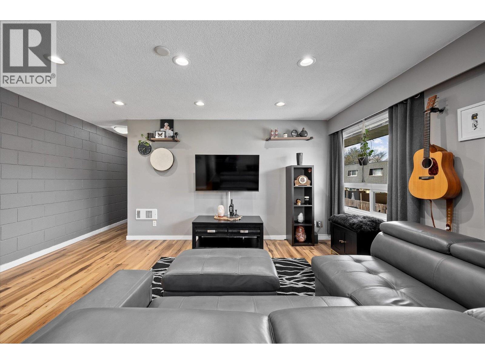 #2 1291 Bernard Avenue - 4
