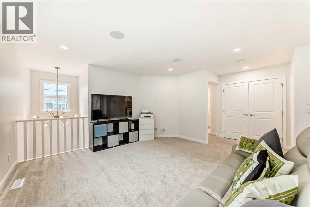 Single Family House for Sale in  Magnolia Terrace SE Mahogany Calgary 