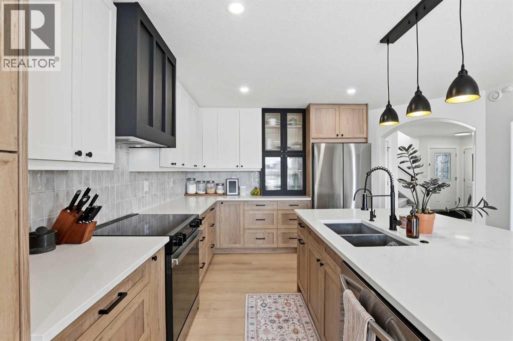 126 Larsen Crescent, Red Deer