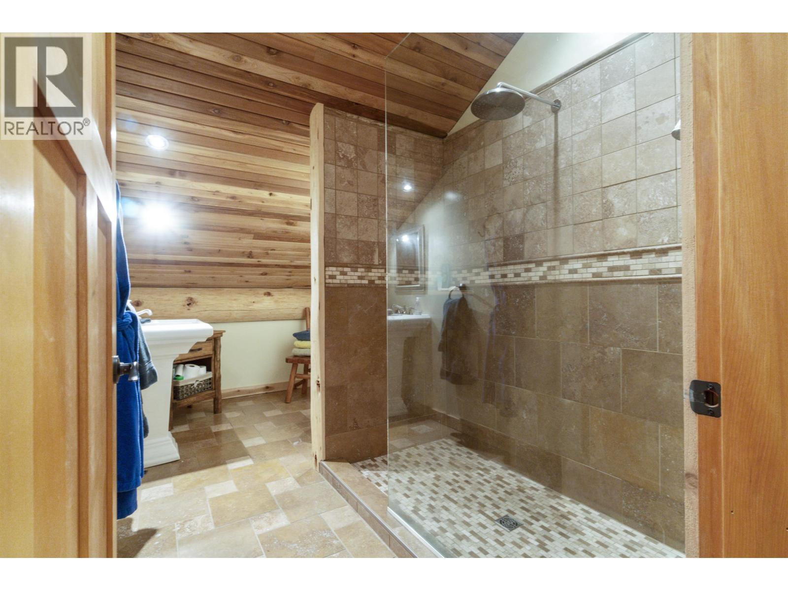 151 PAT ROY Road, Terrace