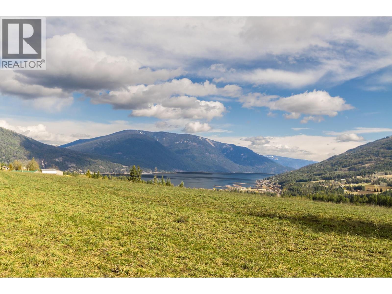 4820 30 Street, Salmon Arm
