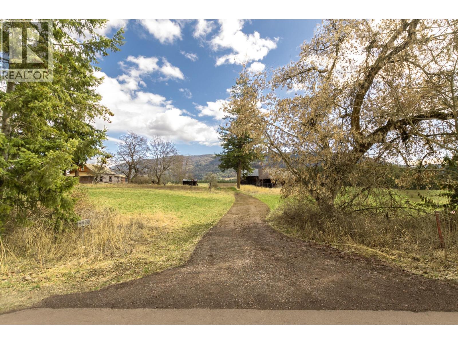 4820 30 Street, Salmon Arm