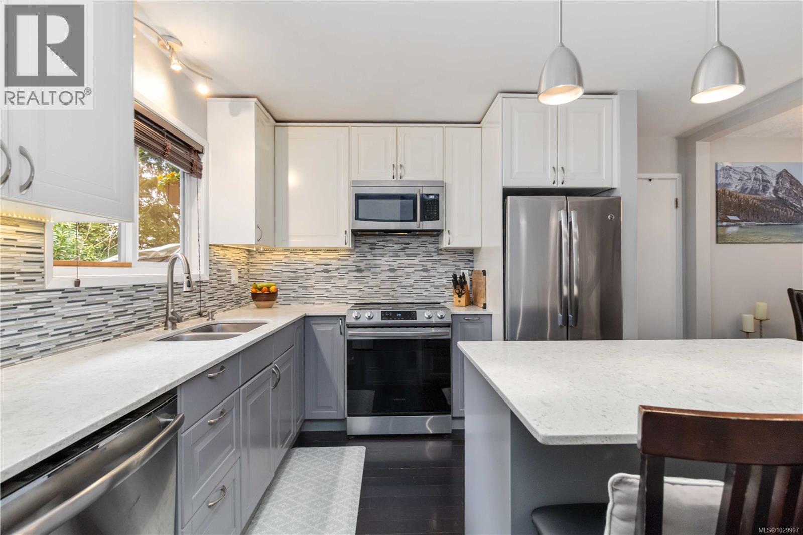 #A 3043 PICKFORD RD - Image 2