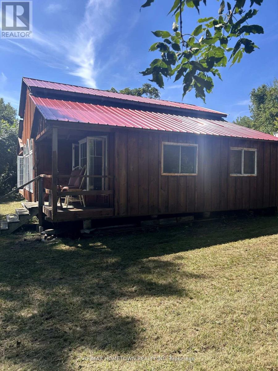 8 ST. FRANCIS ISLAND - 3
