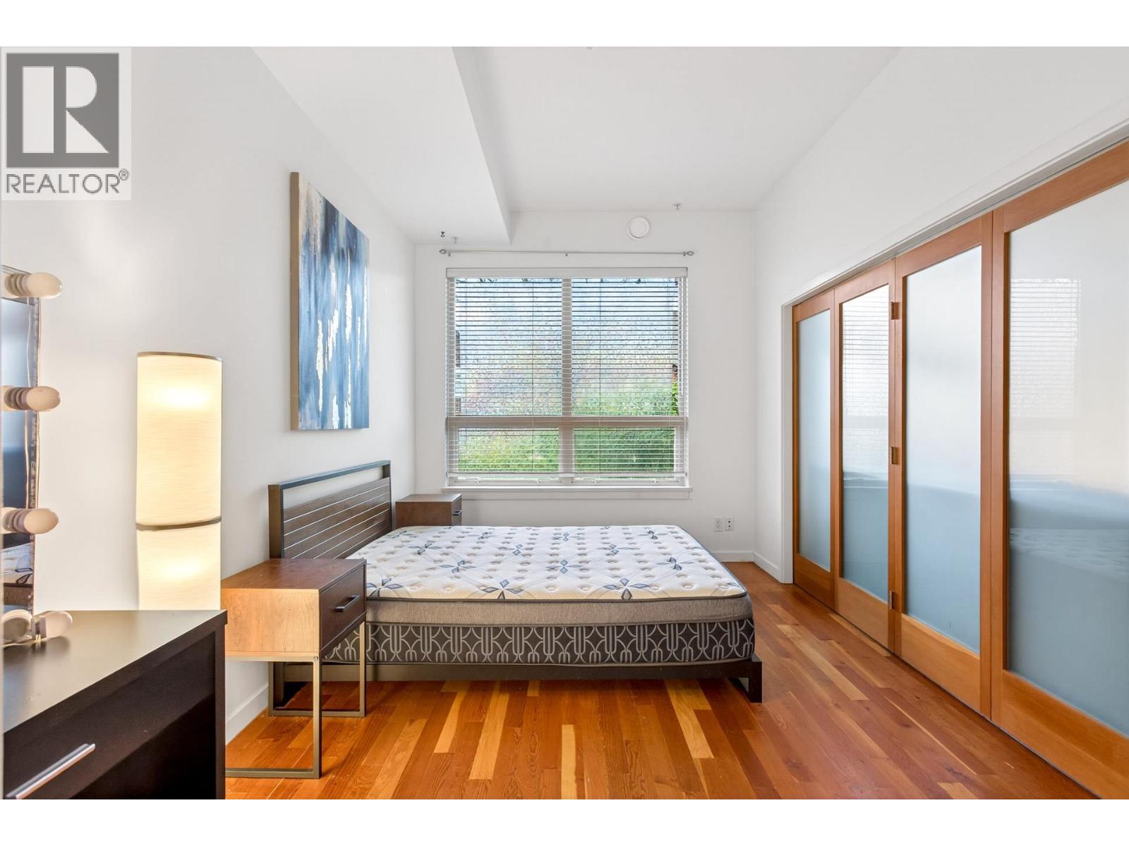 111 250 SALTER STREET, New Westminster