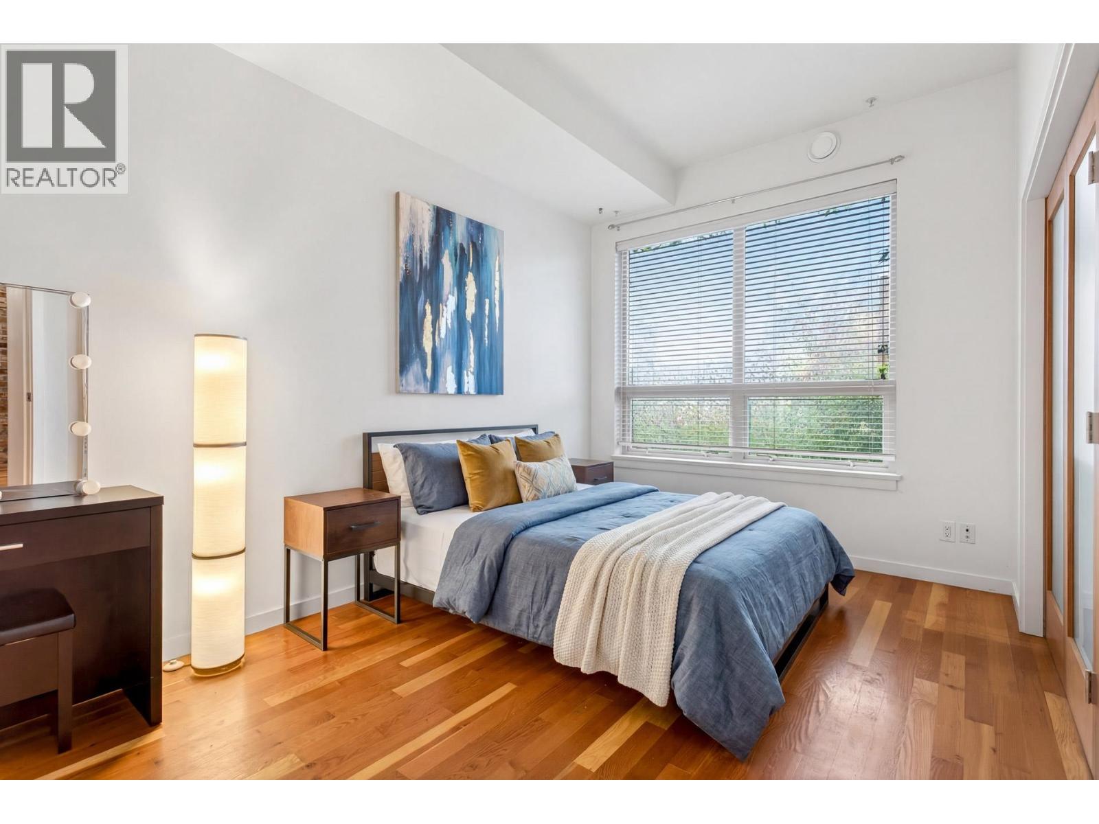 111 250 SALTER STREET, New Westminster