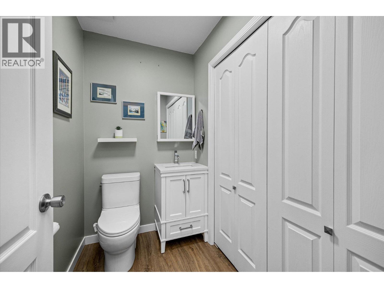 #25 527 Yates Road - 18