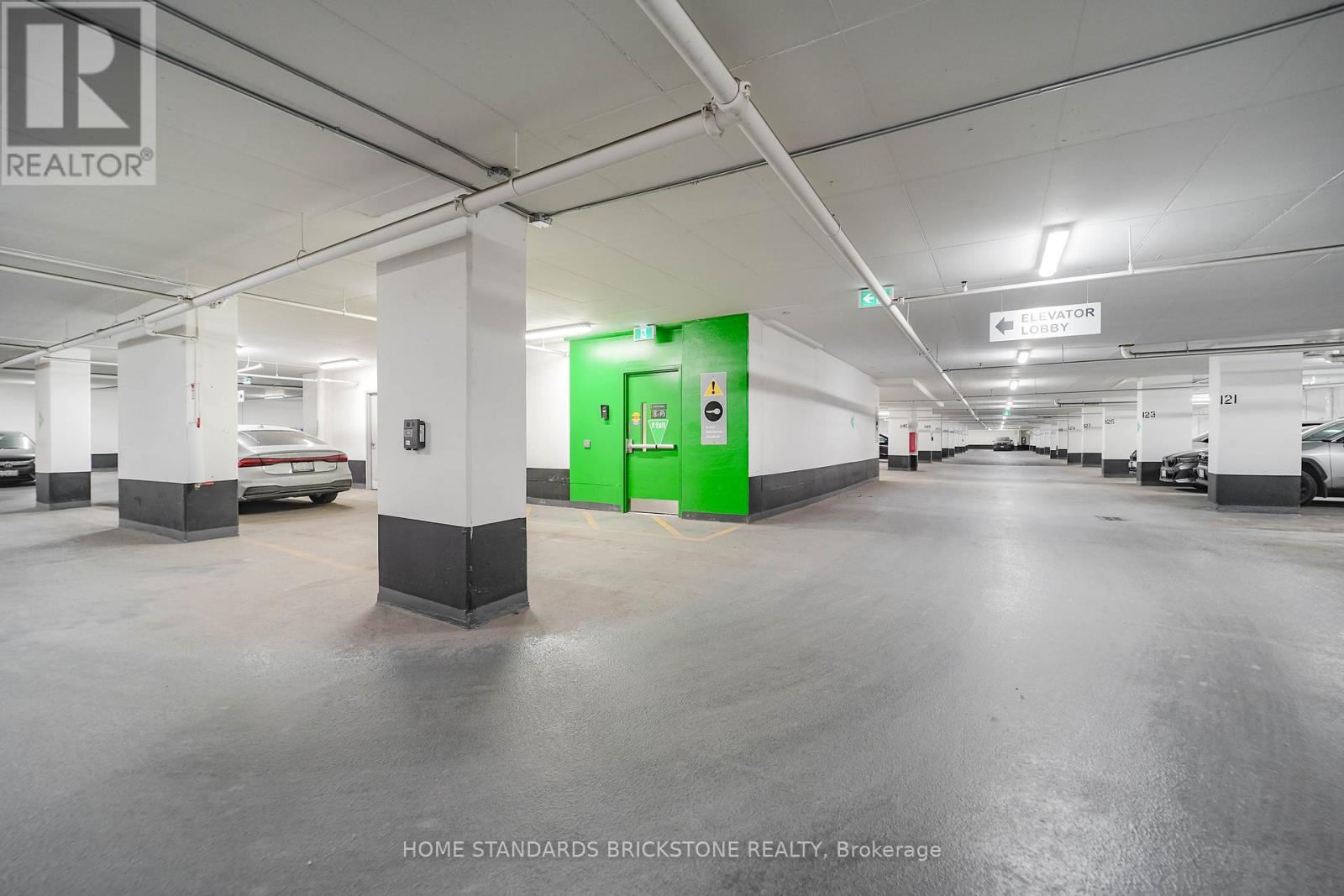 #3203 36 ZORRA STREET - 45