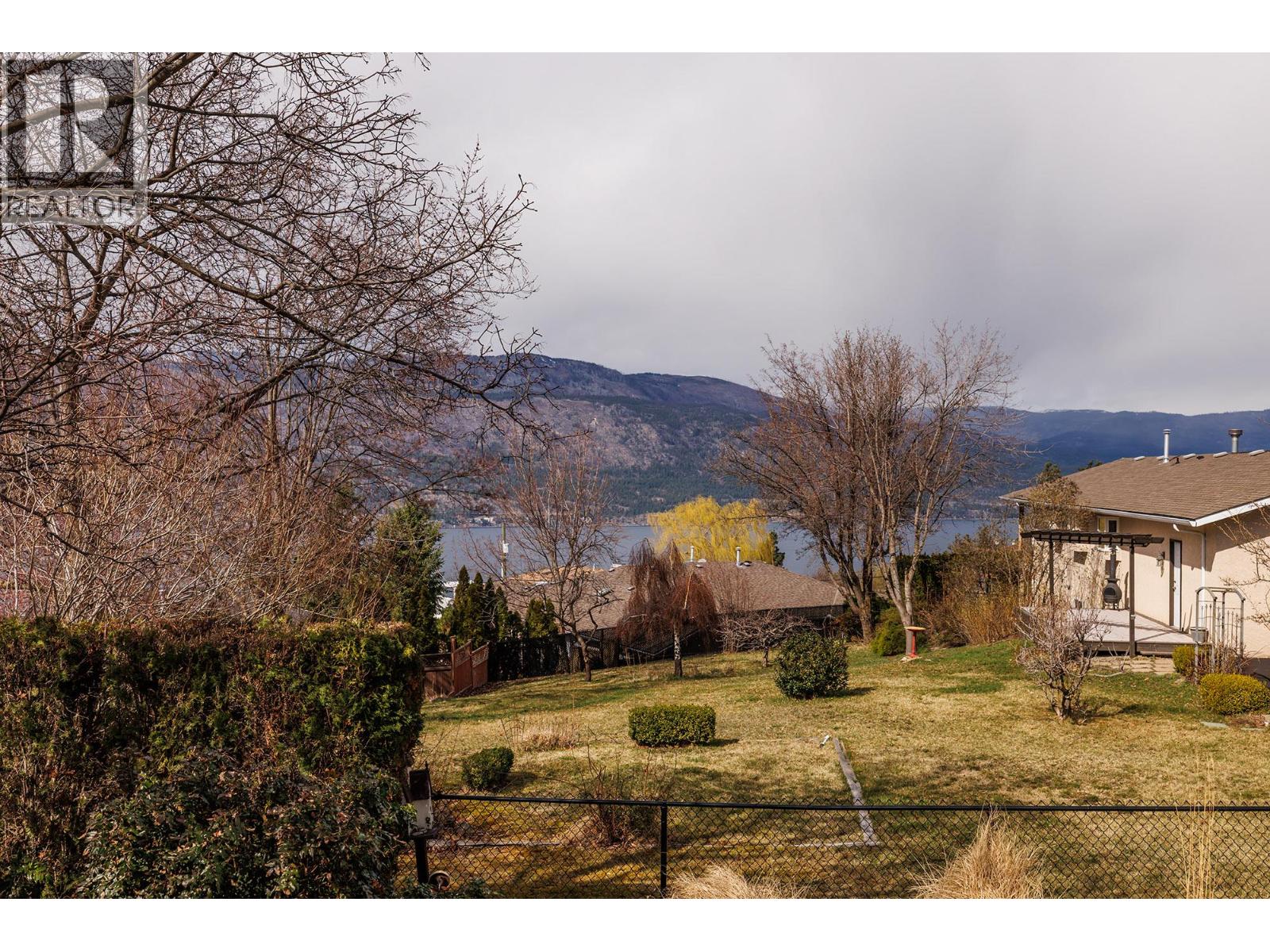 1740 Saldin Court, Lake Country