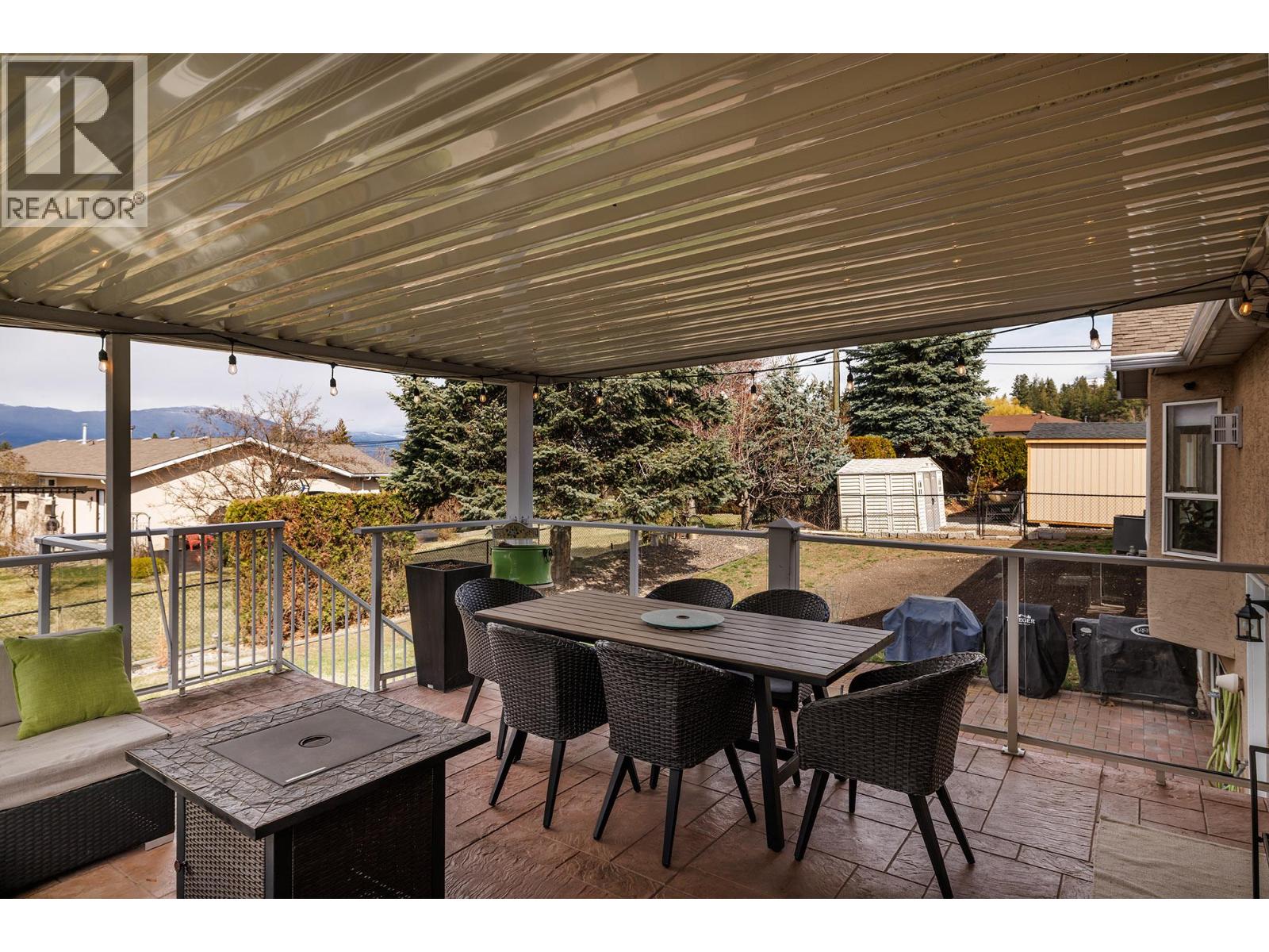 1740 Saldin Court, Lake Country