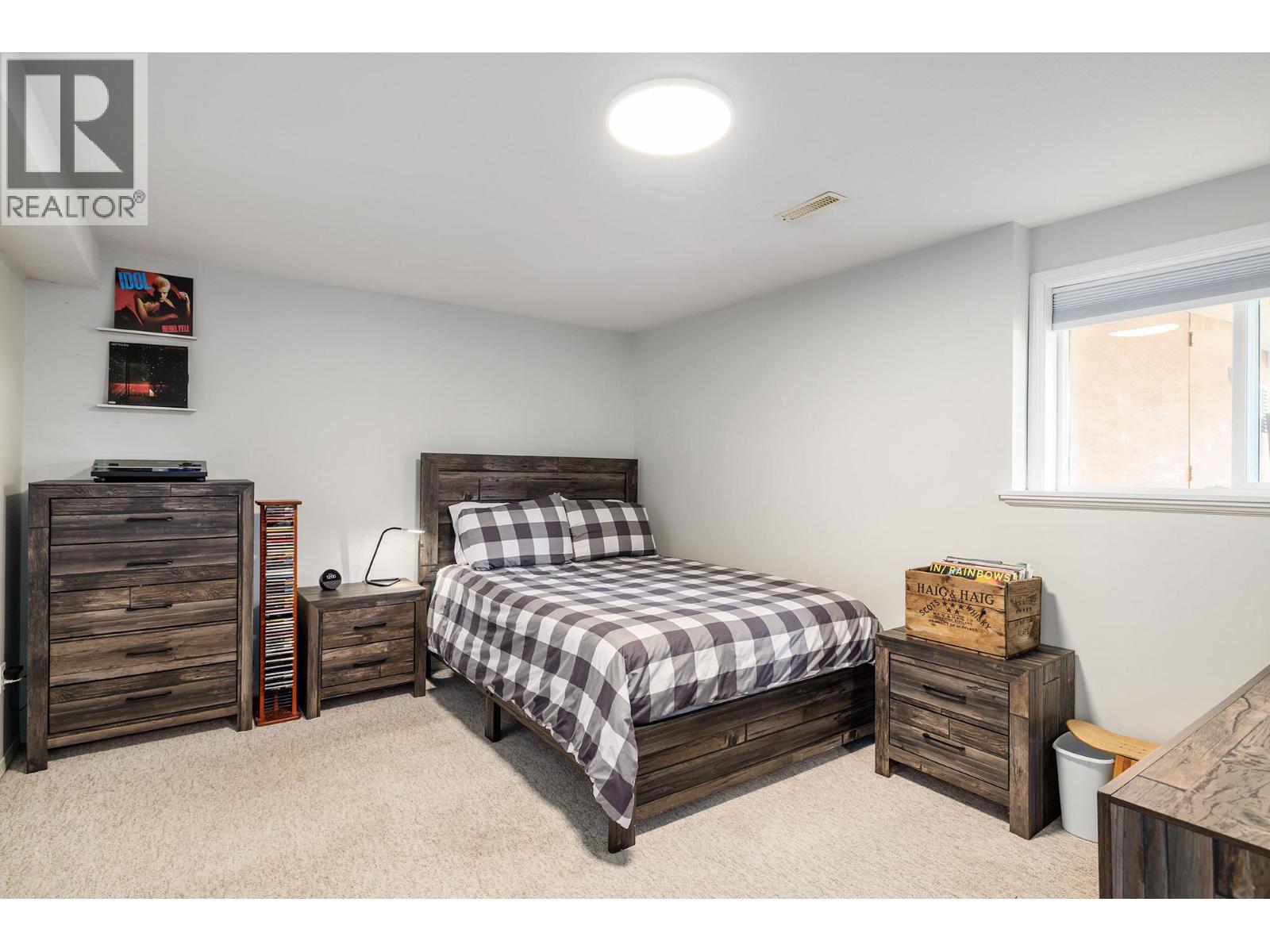 1740 Saldin Court, Lake Country