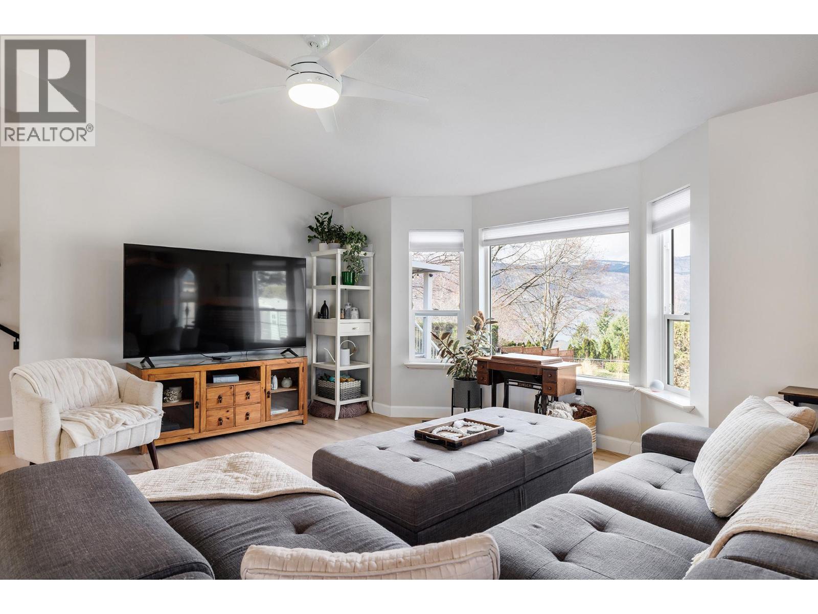 1740 Saldin Court, Lake Country