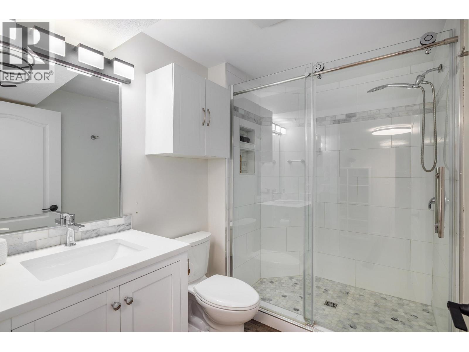 1740 Saldin Court, Lake Country