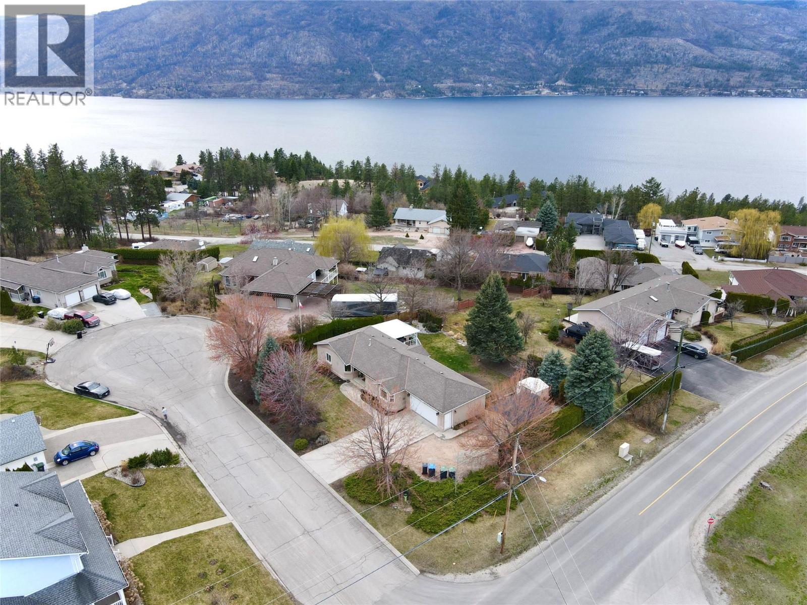 1740 Saldin Court, Lake Country