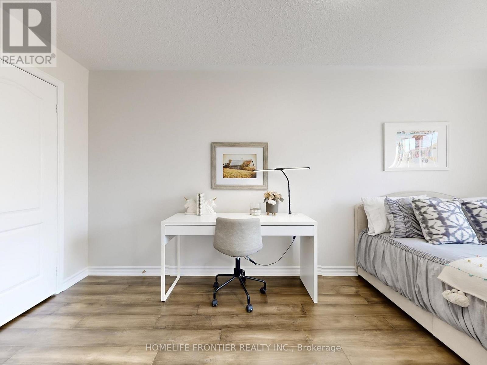 #6 8777 DUFFERIN STREET - 21
