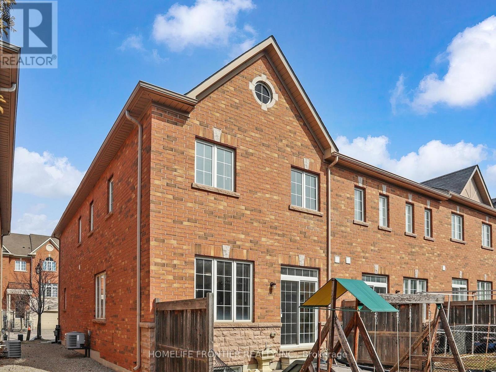 #6 8777 DUFFERIN STREET - 27
