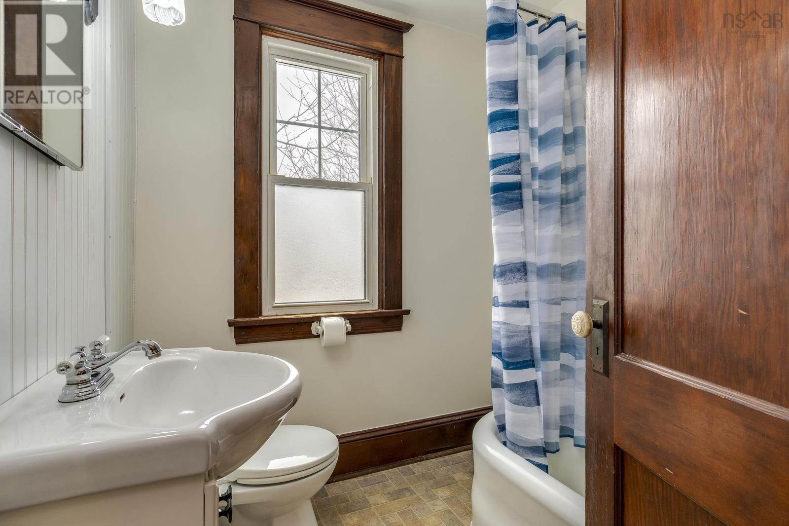 Property 39 of 50 of 17 Pleasant Hill