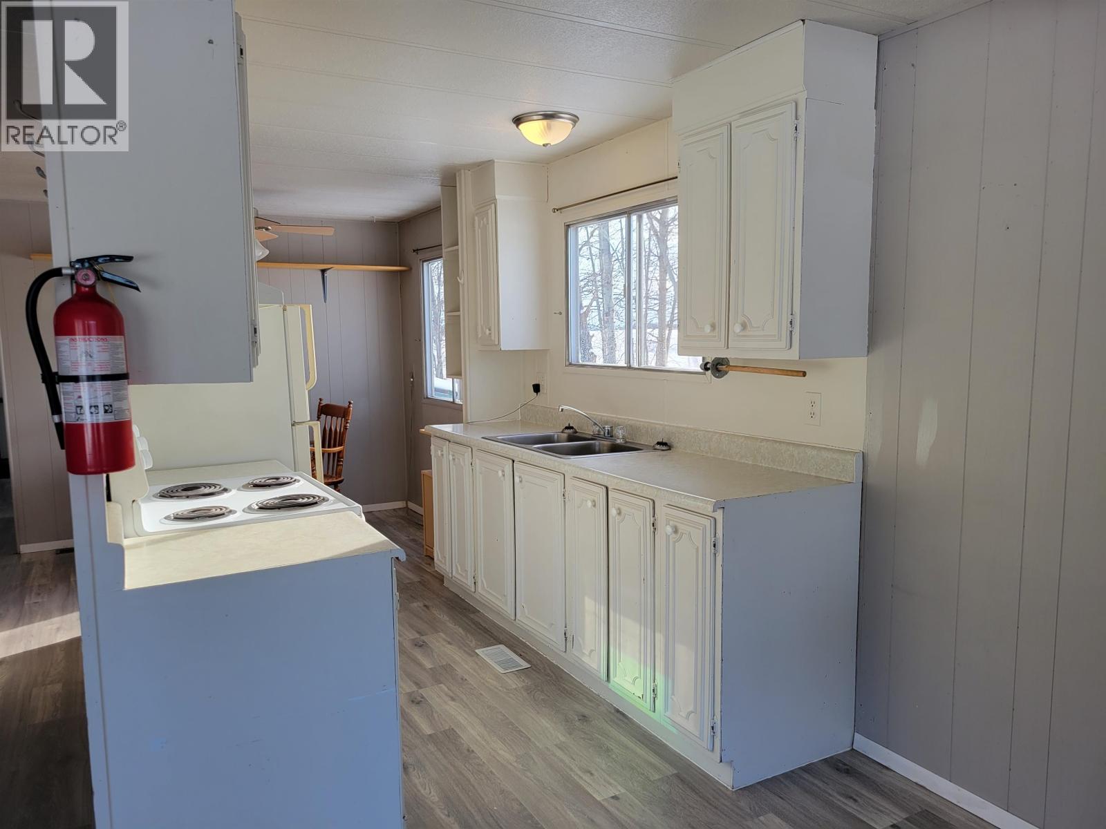 5353 MAUNDERS ROAD - 12