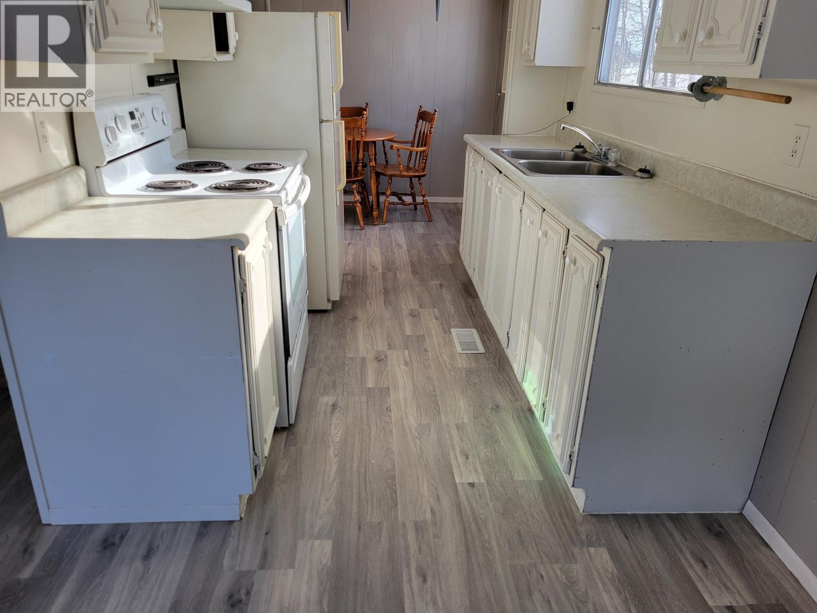 5353 MAUNDERS ROAD - 11