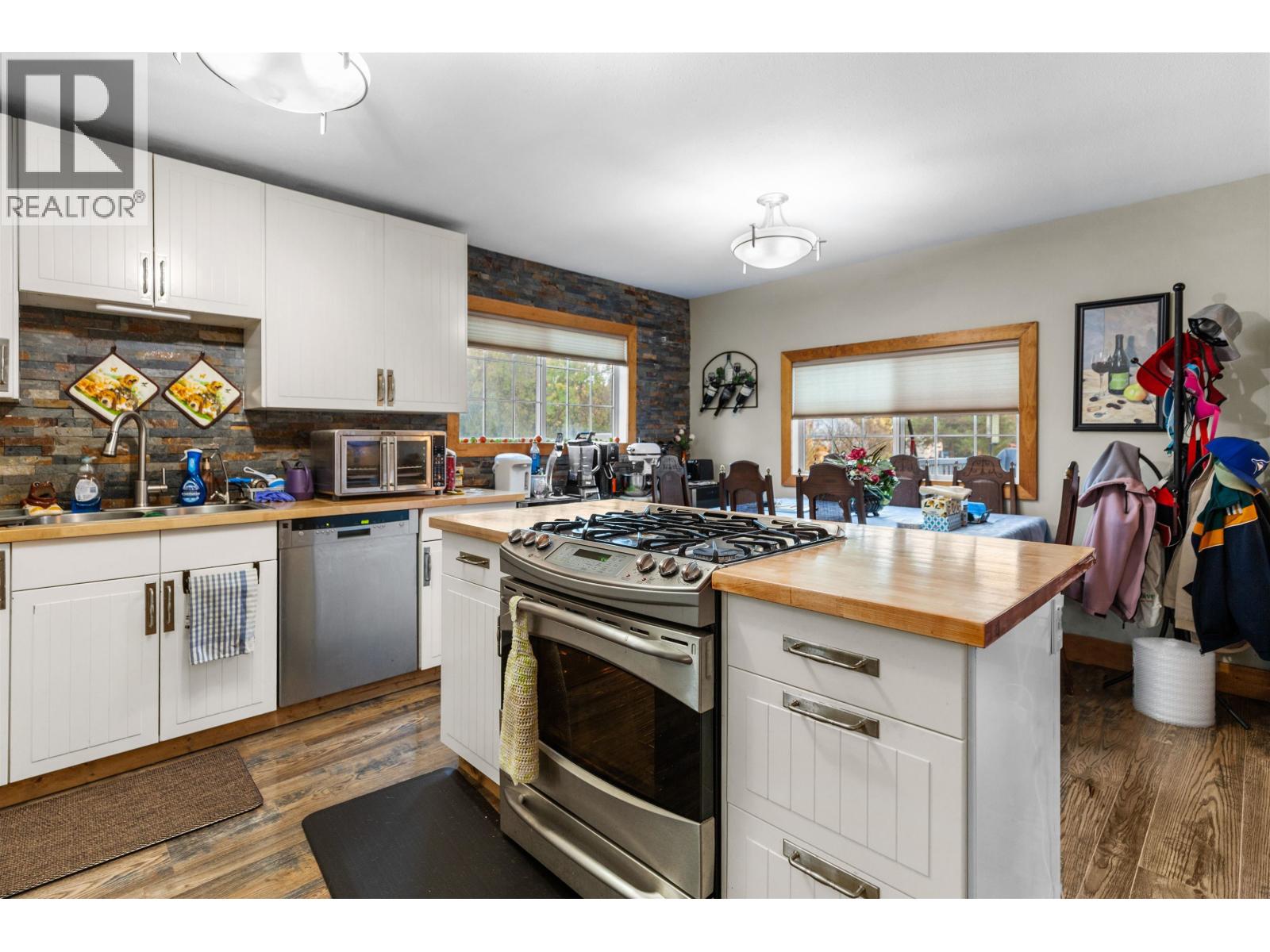 7945 SHELLEY TOWNSITE ROAD - 8
