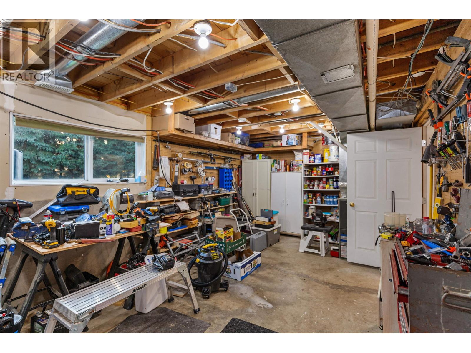 7945 SHELLEY TOWNSITE ROAD - 29