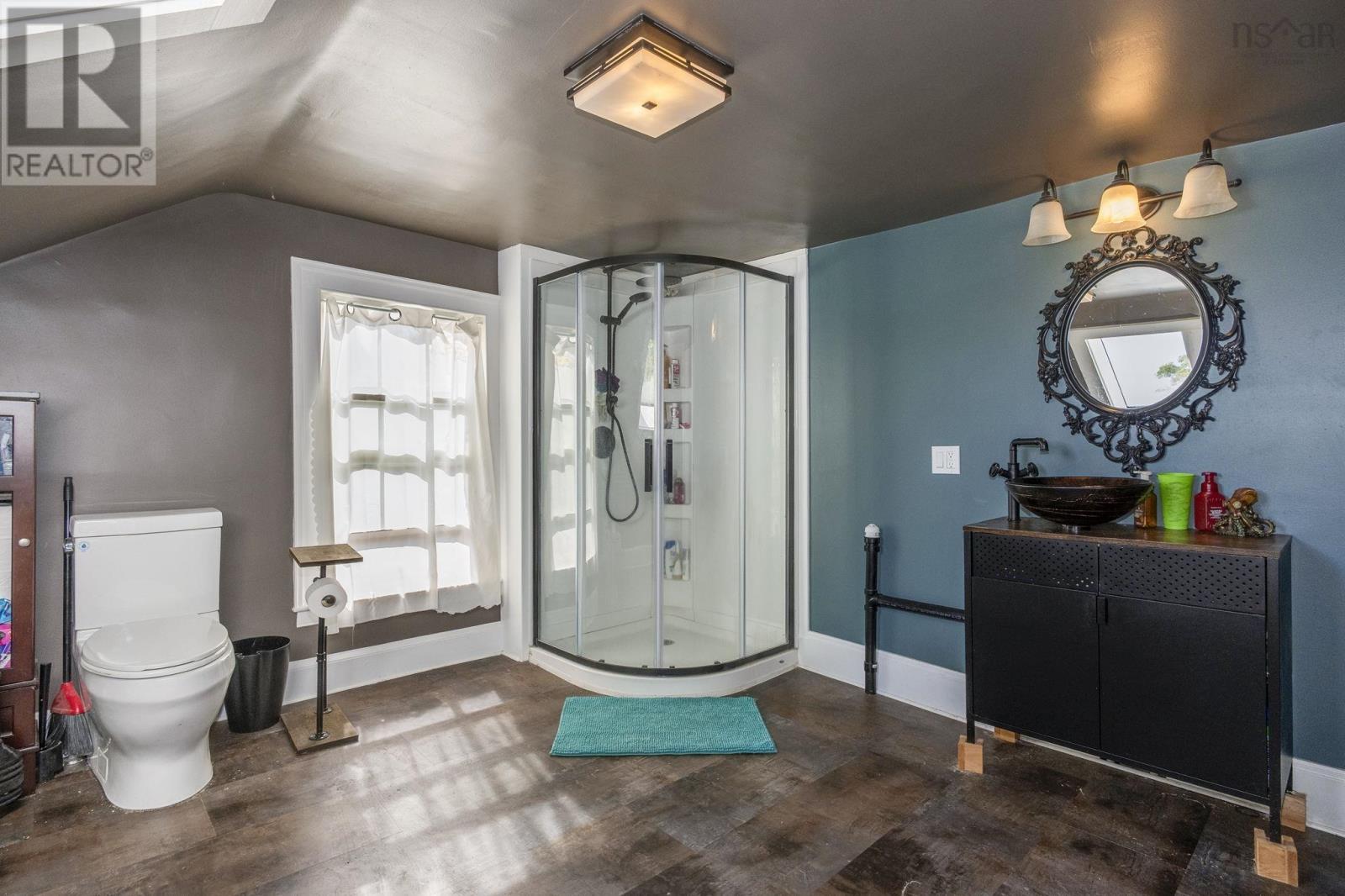 Property 4 of 41 of 40 Pleasant Street