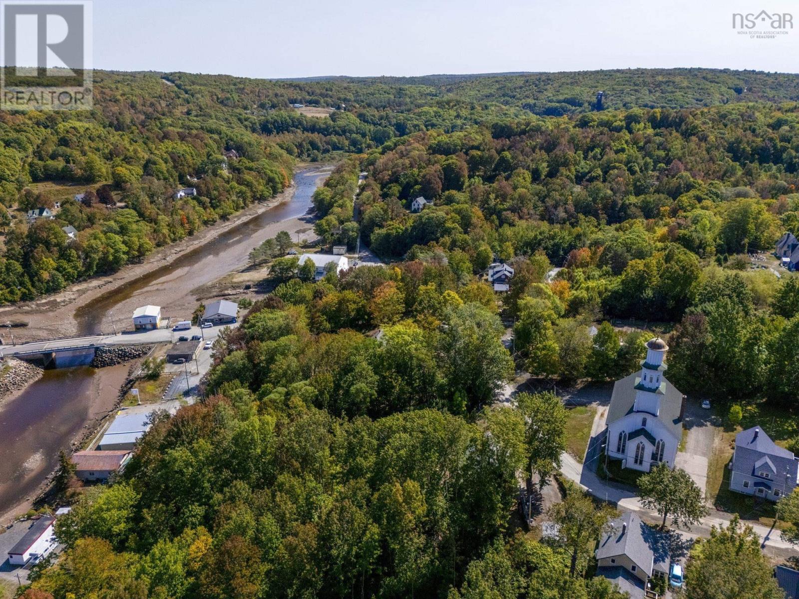 Property 38 of 41 of 40 Pleasant Street