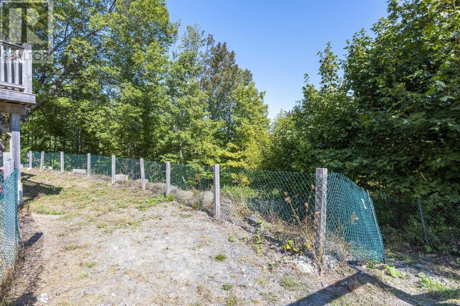 Property 6 of 41 of 40 Pleasant Street