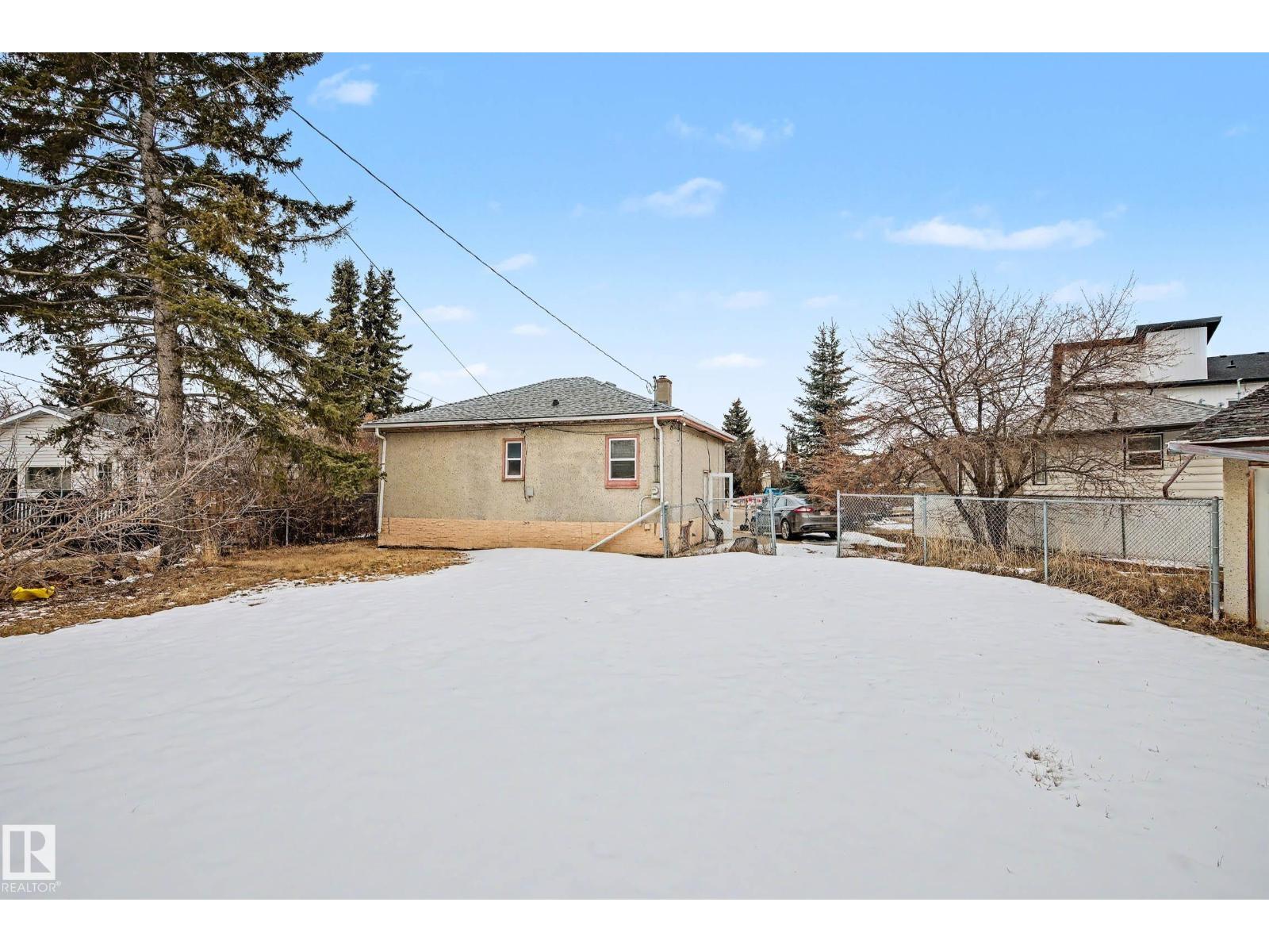 9409 154 ST NW - 16
