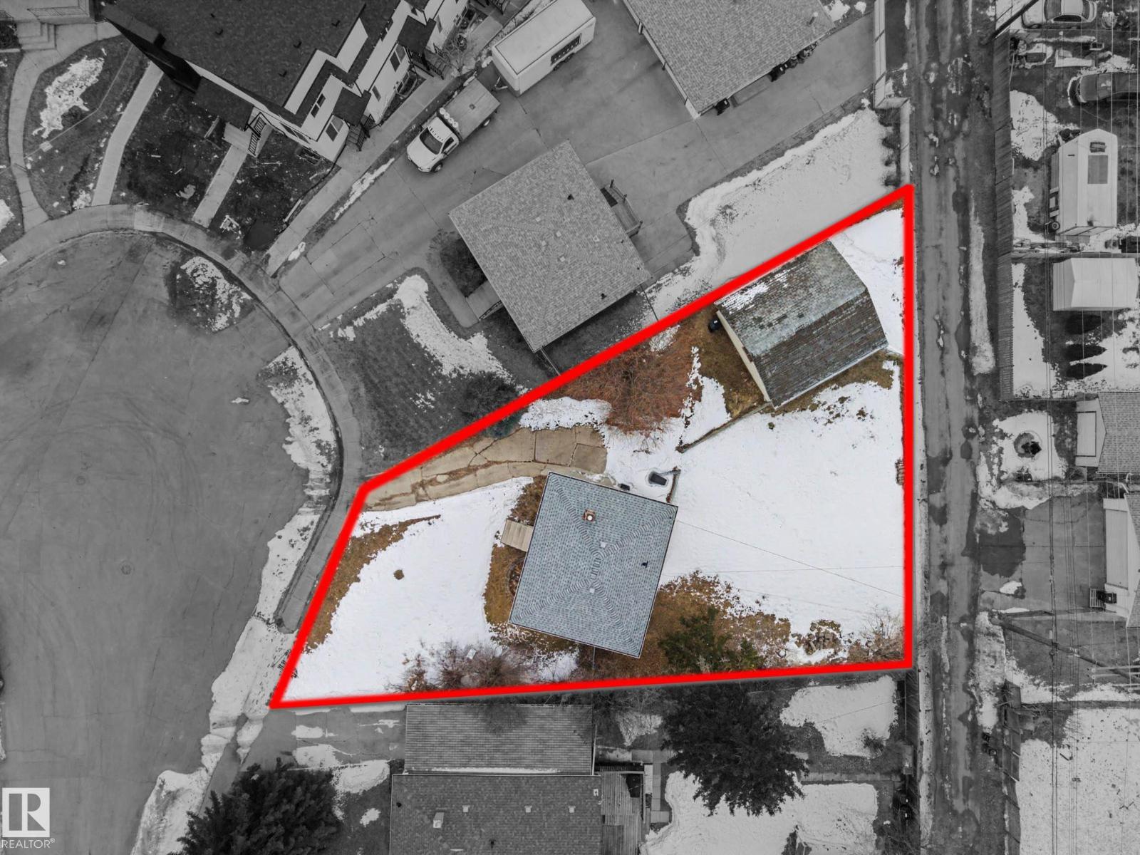 9409 154 ST NW - 2