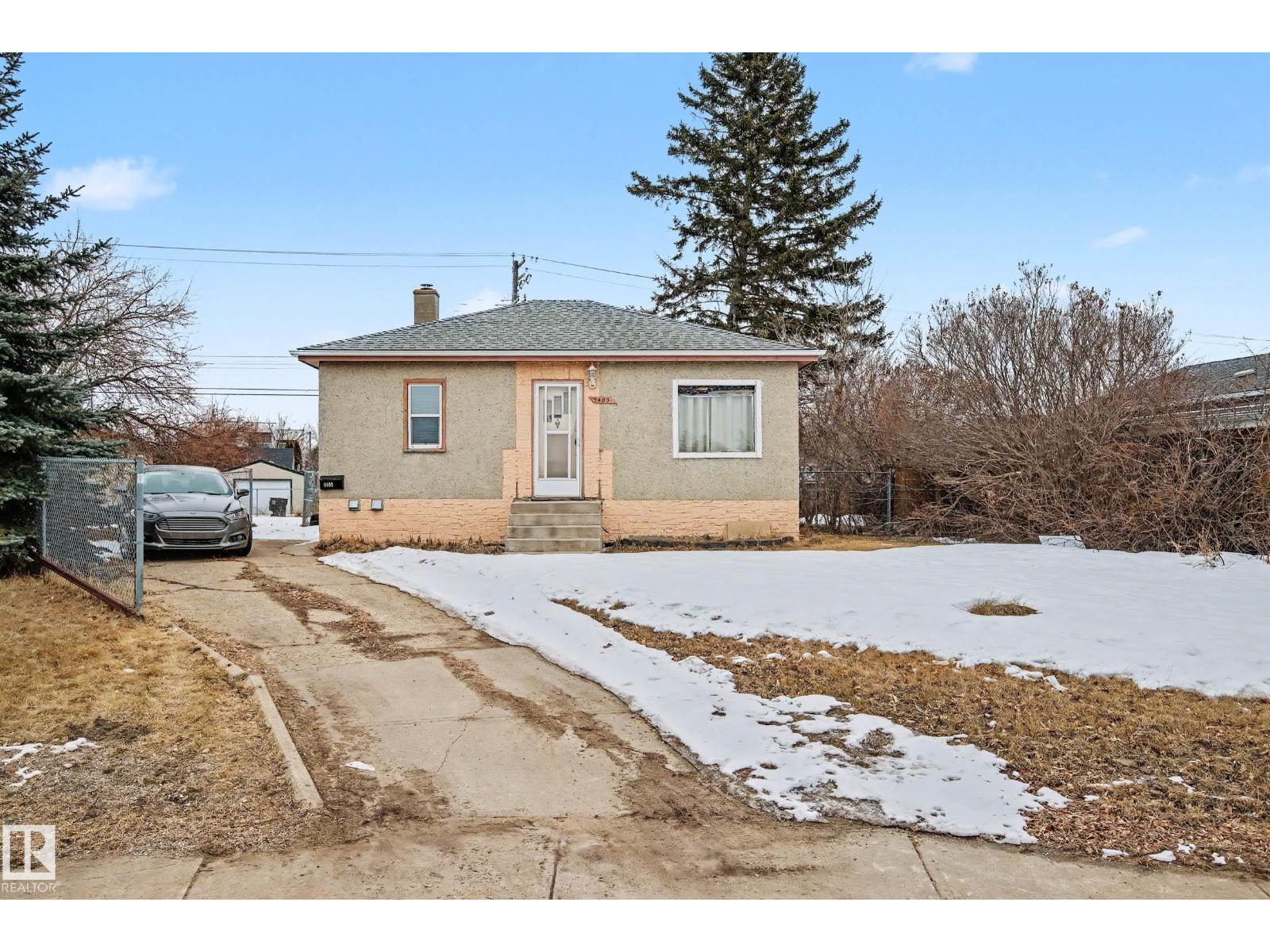 Single Family House Bungalow for Sale in   ST NW Edmonton 