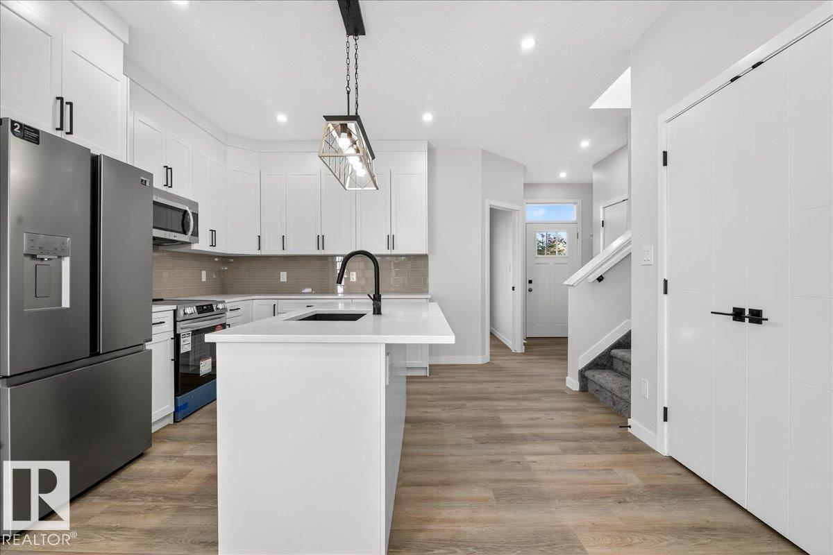10506 162 ST NW - 14