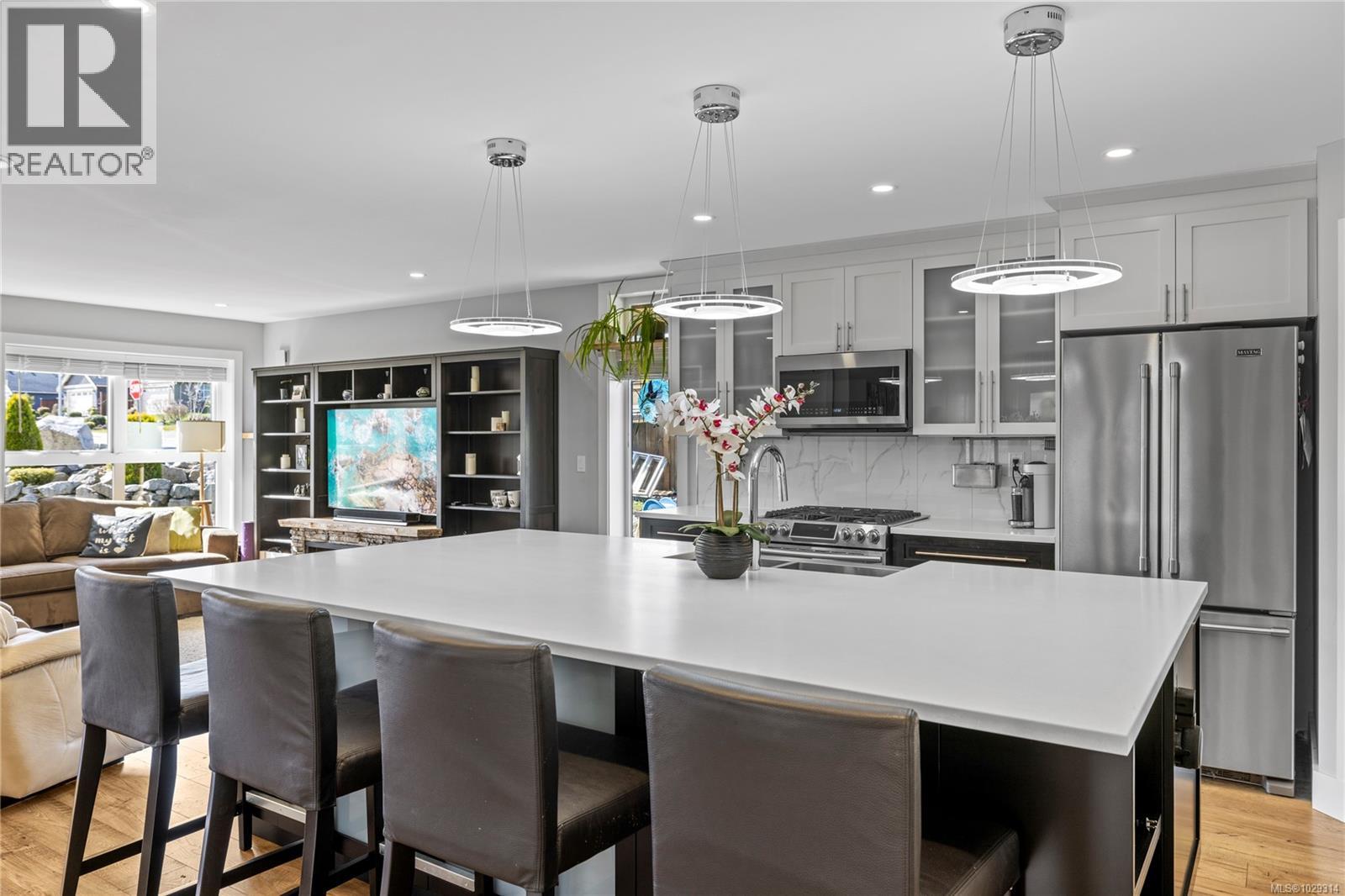 791 FORSYTH AVE - 19