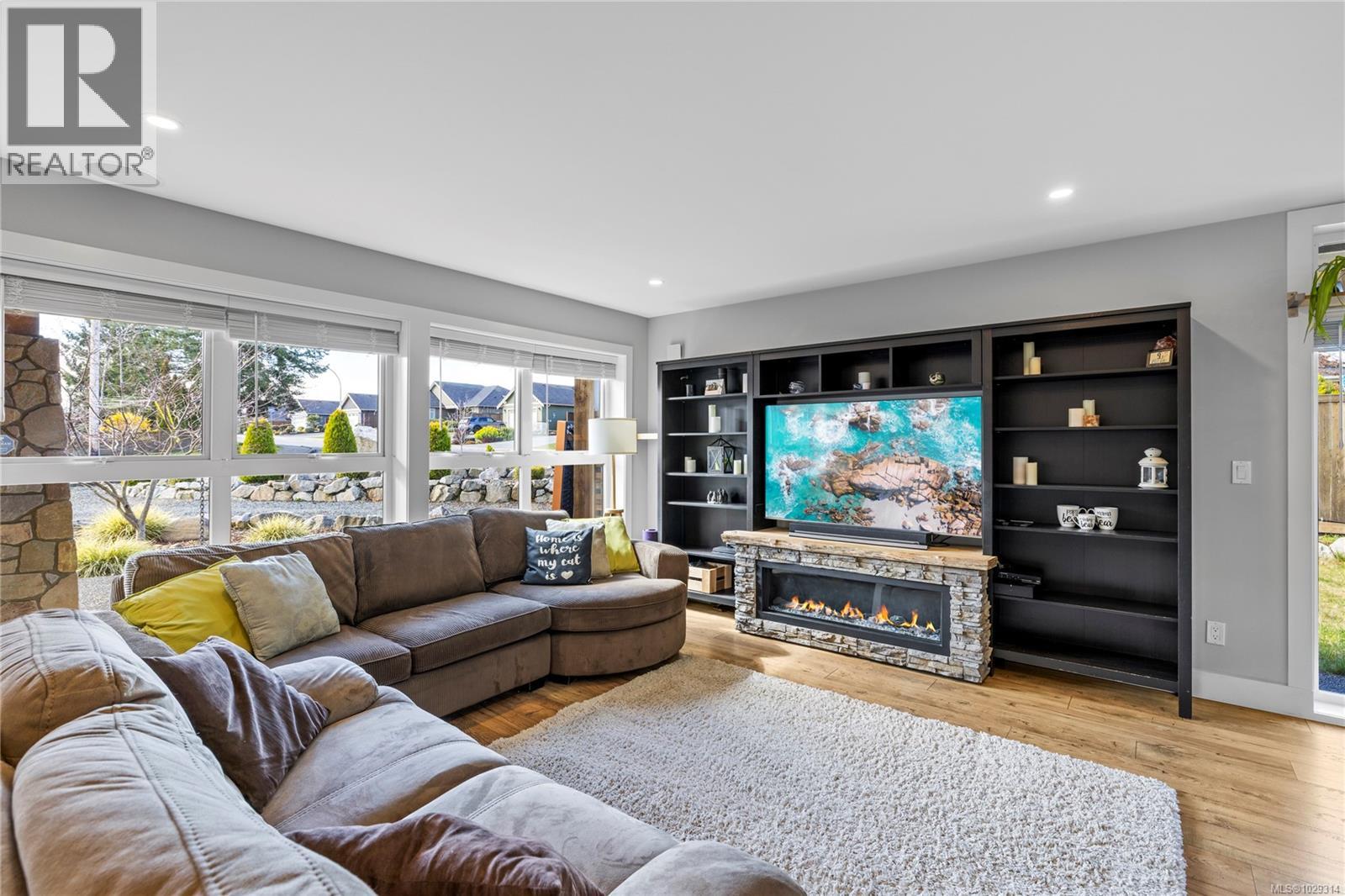 791 FORSYTH AVE - Image 2