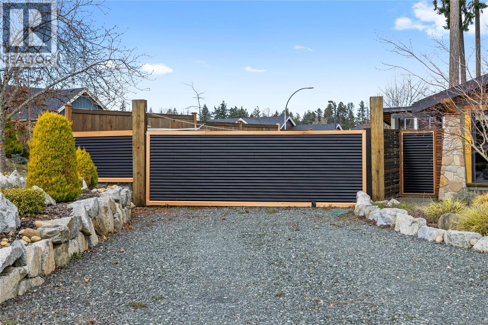 791 FORSYTH AVE - 30