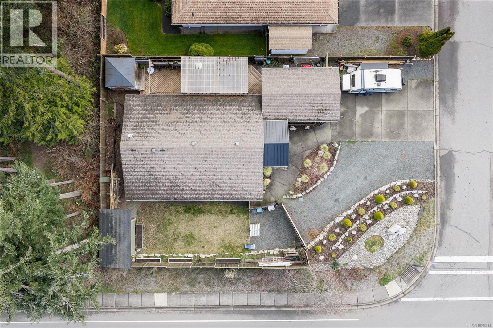 791 FORSYTH AVE - 40