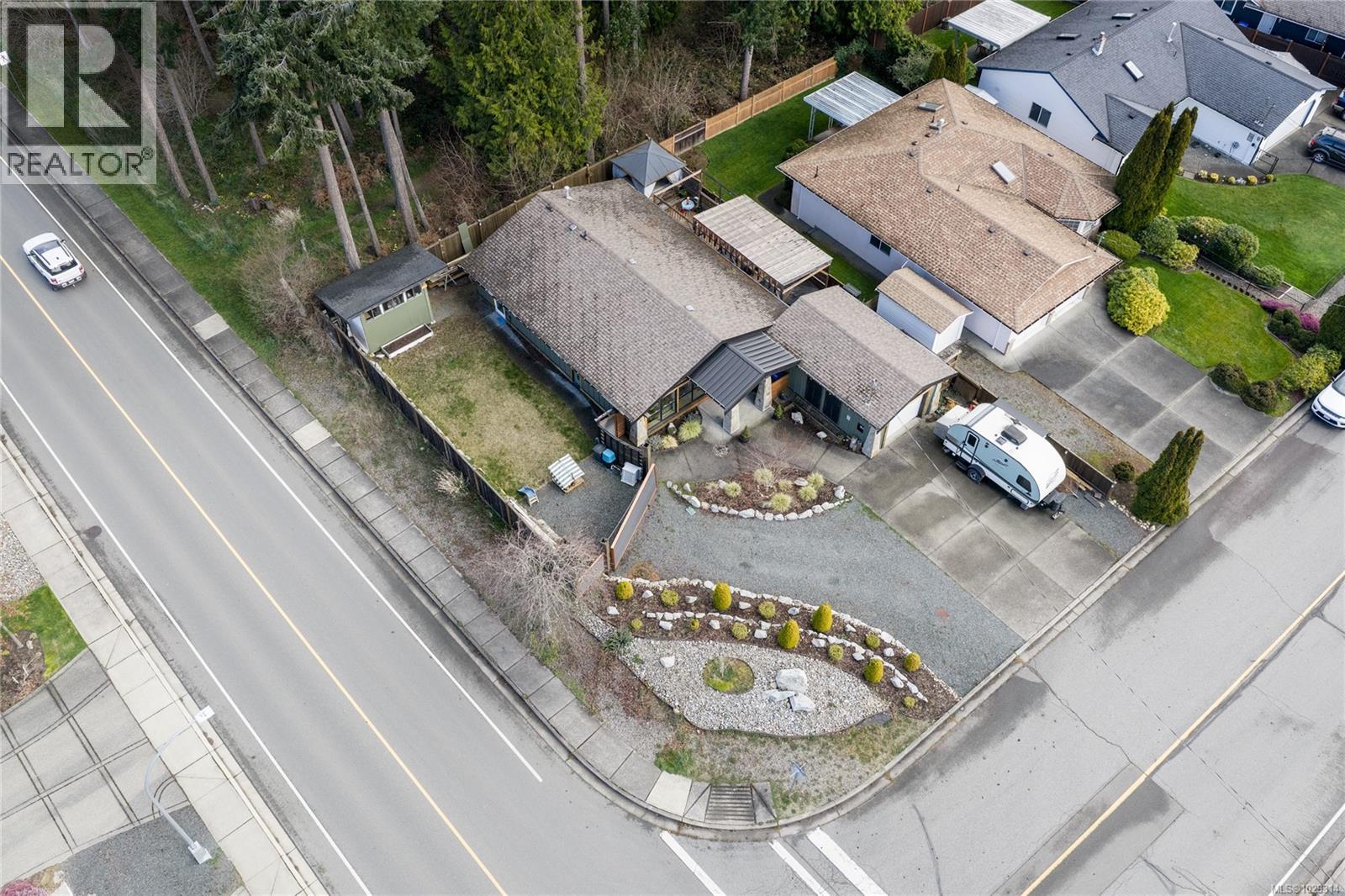 791 FORSYTH AVE - 41