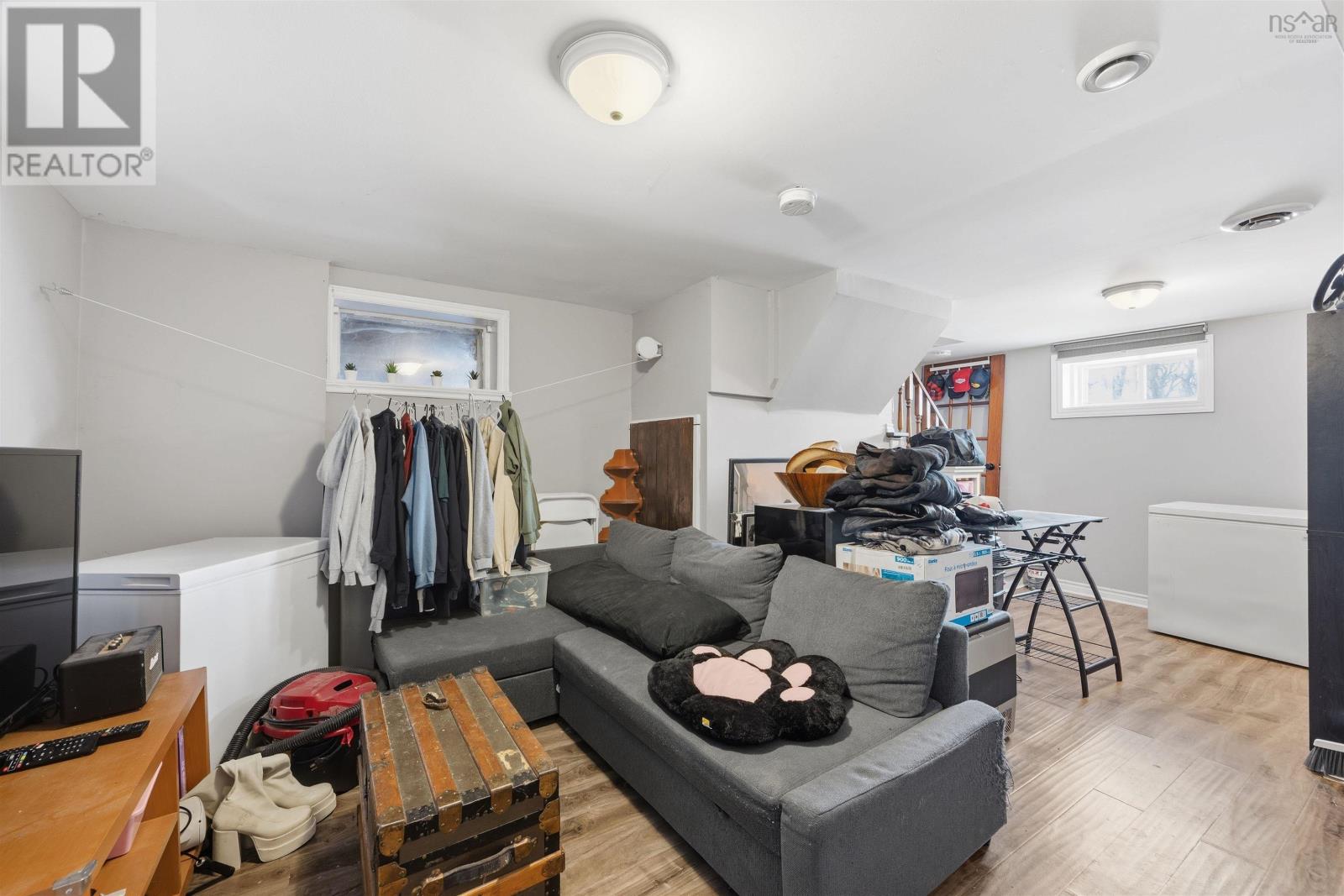 Property 20 of 46 of 3/3A Pauline Crescent