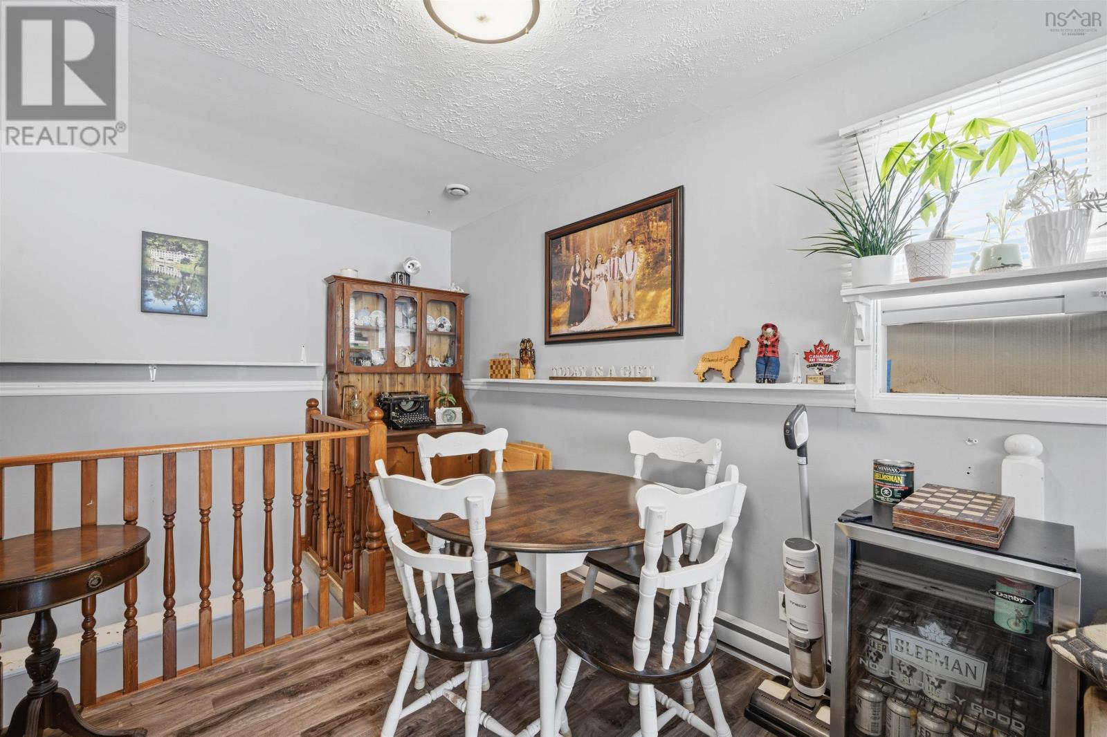 Property 23 of 46 of 3/3A Pauline Crescent