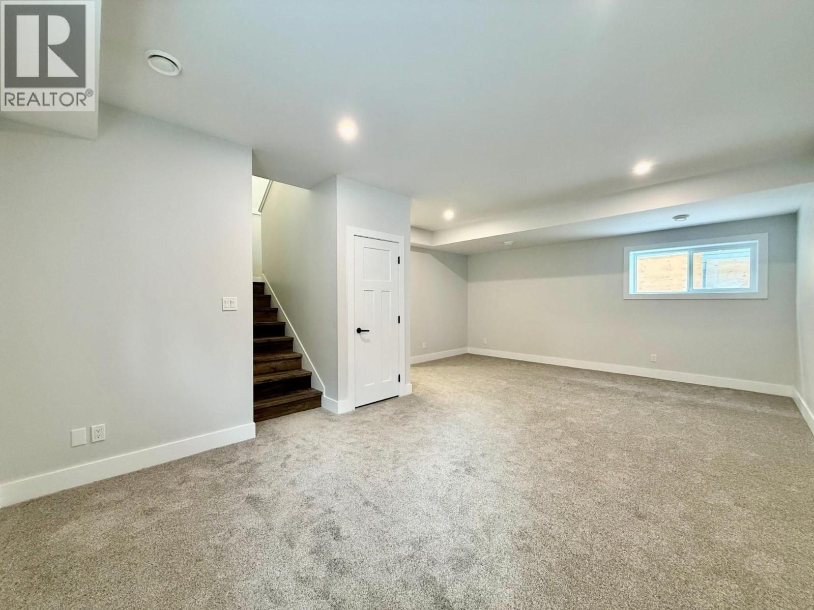 1938 Foxwood Trail Unit# 9, Windermere