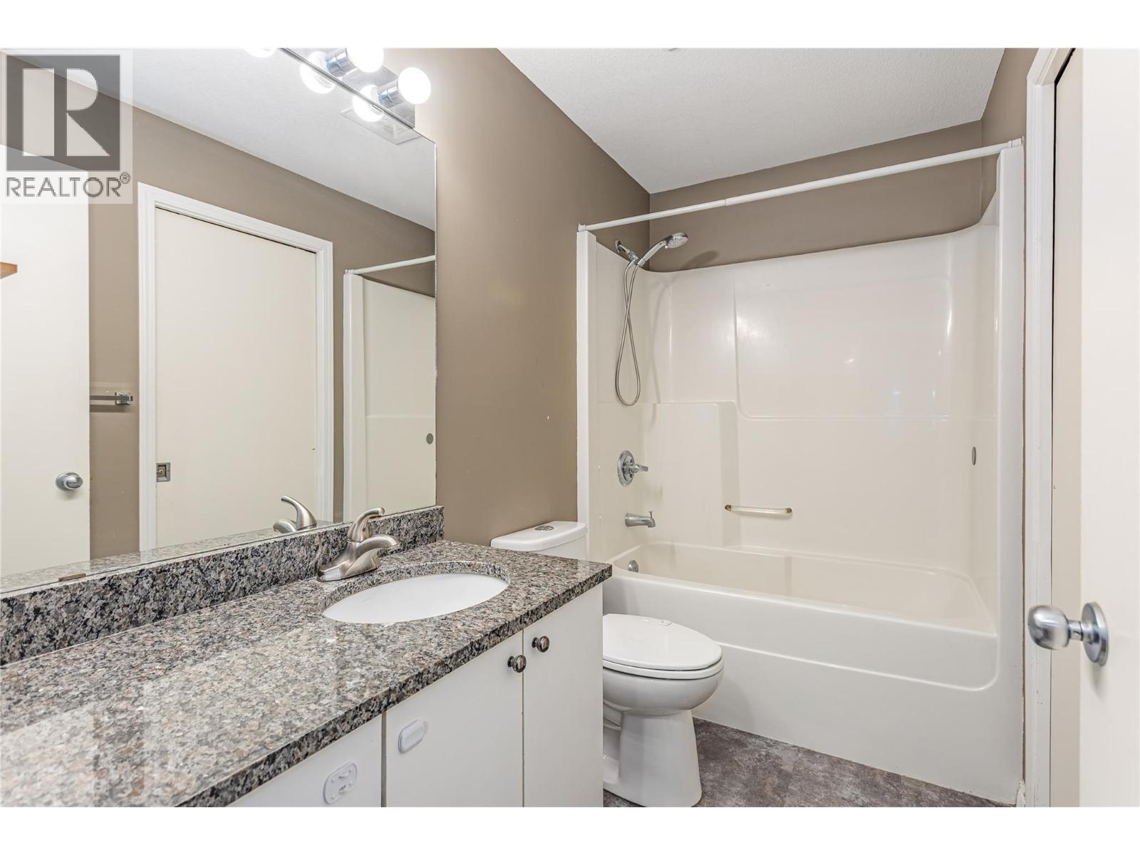 2733 Riffington Place Unit# 102, West Kelowna